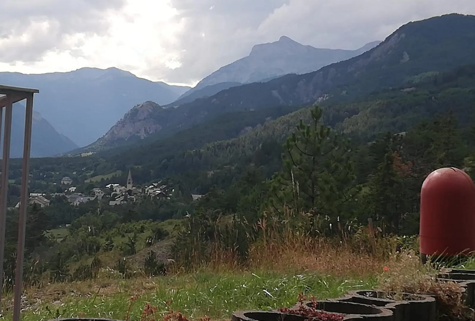 App Vue Montagne Barcelonnette Proche Piscine Rando Riviere Nature Appartement